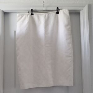 Le Suit White Knee-Length Pencil Skirt